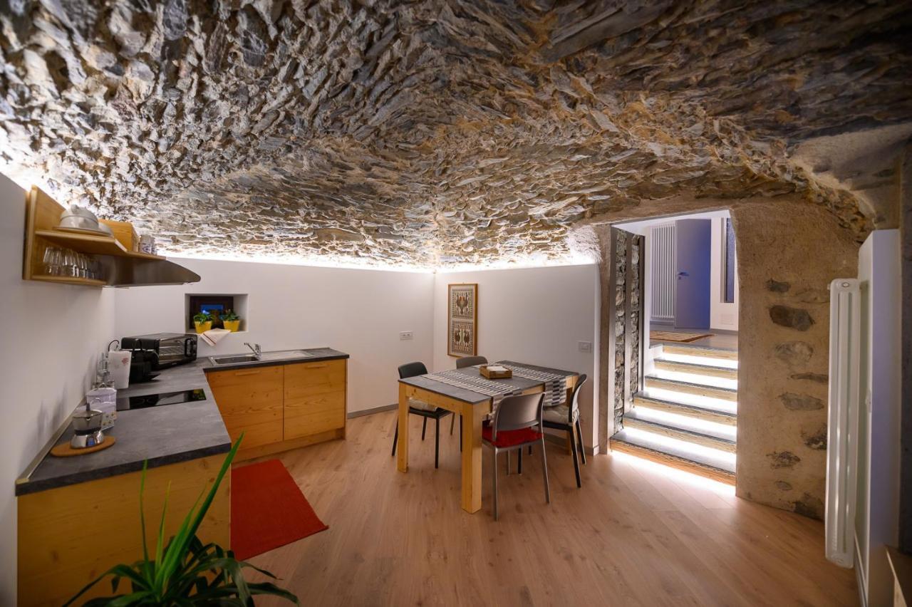 Old Town Apartments Tirano Εξωτερικό φωτογραφία