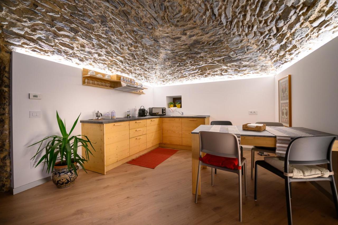 Old Town Apartments Tirano Εξωτερικό φωτογραφία