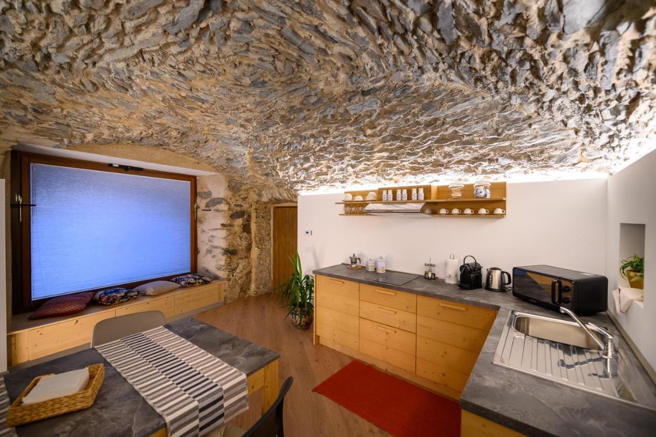 Old Town Apartments Tirano Εξωτερικό φωτογραφία